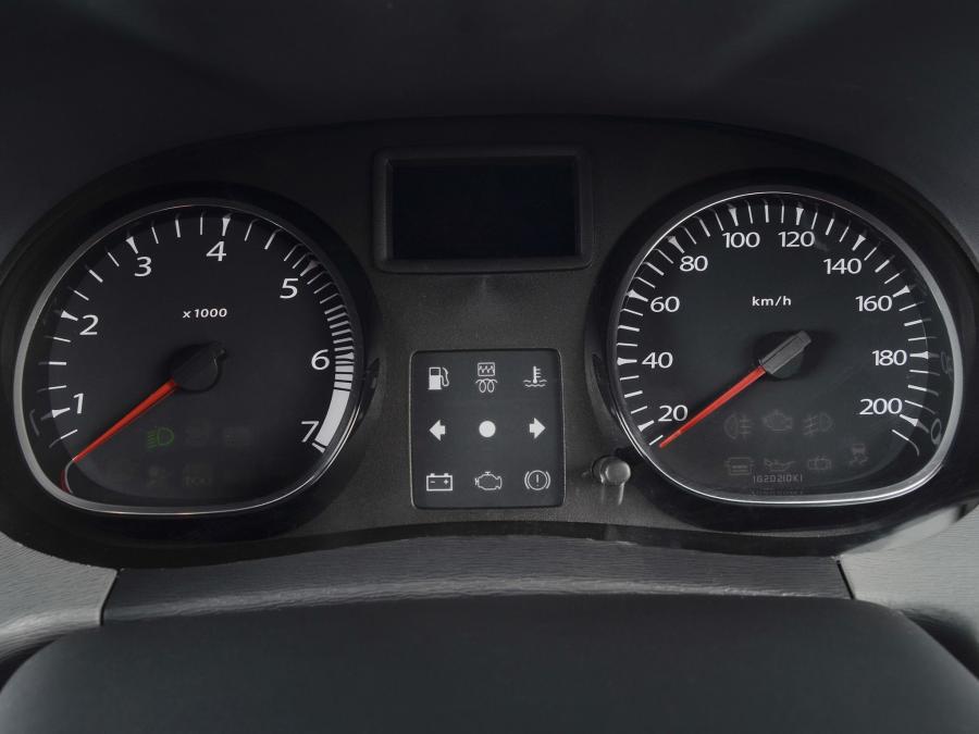  Renault Duster 2013 года  (ZA) (фото 4 из 11)